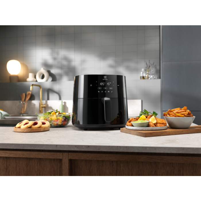 Electrolux - Air Fryer - EAF3B